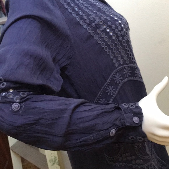 Johnny Was Maymee Blouse / XS - fits to a size Sm. / NWT - Picture 7 of 16